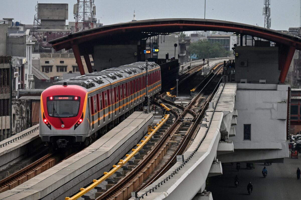 Μήνυμα Ισραήλ σε Ιρανούς: Η παρουσία σας σε σιδηροδρομικούς σταθμούς θέτει σε κίνδυνο τη ζωή σας