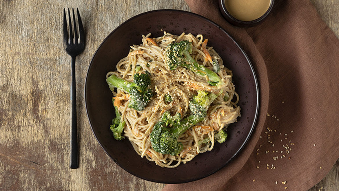 Σπαγγέτι με ταχίνι και λεμόνι