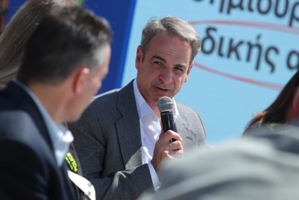 Μητσοτάκης για οδική ασφάλεια: Oι ψηφιακές κάμερες θα αλλάξουν τα πάντα