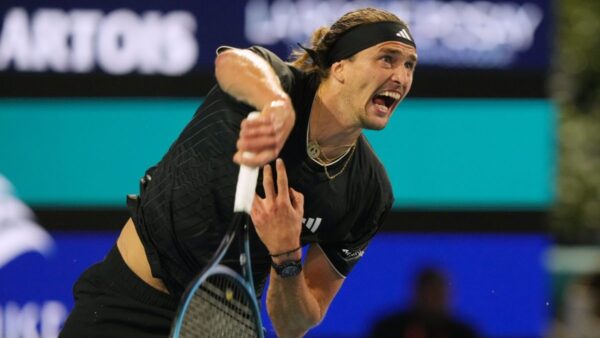 Ο Ζβέρεφ προκρίθηκε στα προημιτελικά στο Πριγκιπάτο