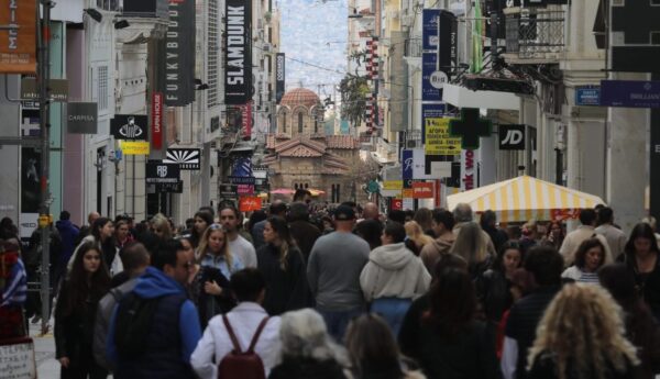 Μεγάλο Σάββατο: Ποιο είναι το ωράριο καταστημάτων και σούπερ μάρκετ – Πώς θα λειτουργήσουν τις επόμενες μέρες