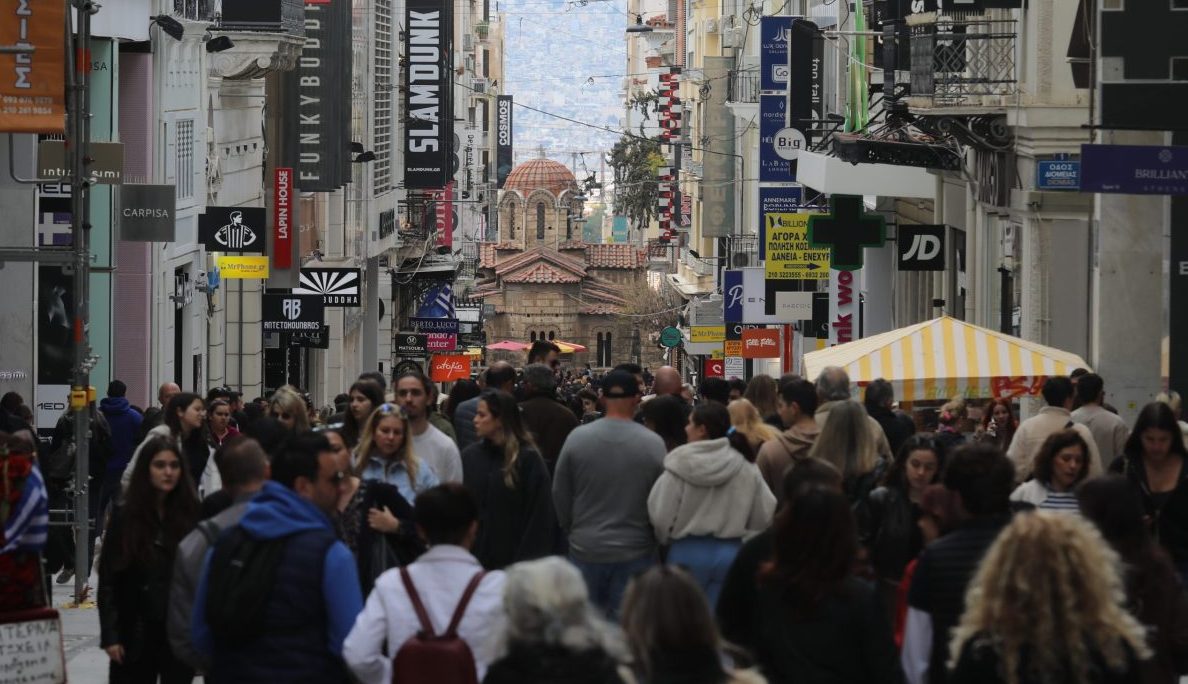 Μεγάλο Σάββατο: Ποιο είναι το ωράριο καταστημάτων και σούπερ μάρκετ – Πώς θα λειτουργήσουν τις επόμενες μέρες