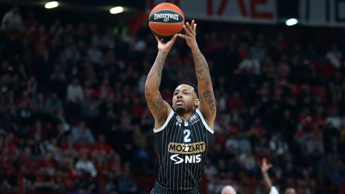 Τζόουνς: «Δεν έβλεπα λόγο να μην μείνω στην Παρτιζάν, υπήρξαν επαφές και με άλλες ομάδες»