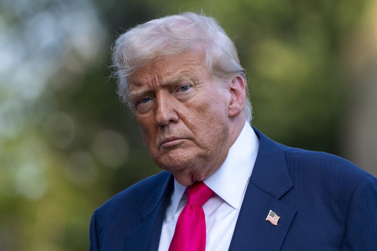 Απορρίφθηκε η μήνυση του Τραμπ σε βάρος της WSJ με επίκεντρο άρθρο για τον Τζέφρι Έπστιν