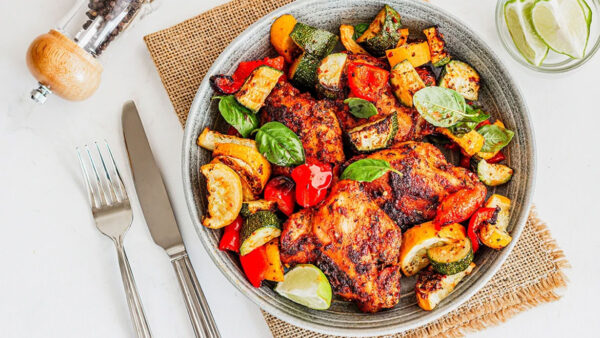 Κοτόπουλο με λαχανικά στο φούρνο