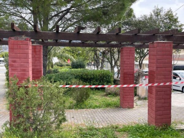 Κεφαλονιά: Φως στα αίτια του θανάτου της 19χρονης θα ρίξει η ιατροδικαστική εξέταση – Για έκθεση σε κίνδυνο κατηγορούνται οι τρεις νεαροί