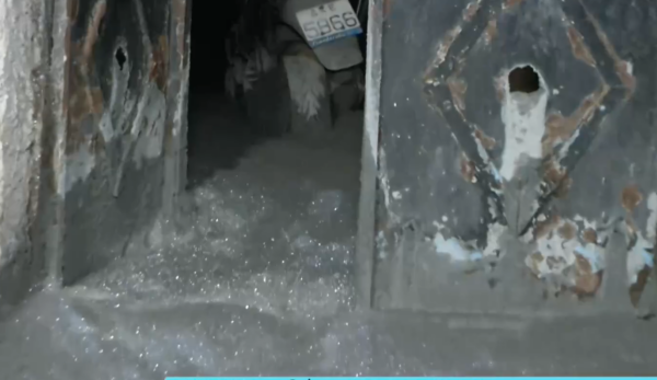 Ο μετροπόντικας της Γραμμής 4 έλυσε το μυστήριο με το τσιμέντο που ξεπήδησε από τα έγκατα της Κυψέλης