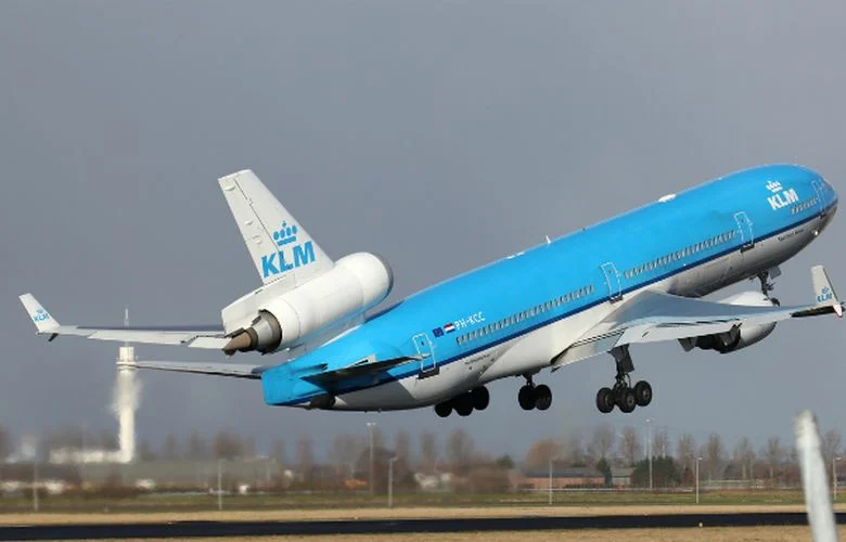 Η KLM ακυρώνει 160 πτήσεις τον επόμενο μήνα λόγω της αύξησης του κόστους των καυσίμων