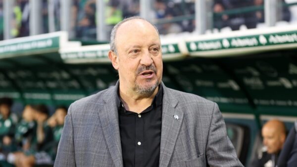 «Ο Μπενίτεθ μοιάζει να βρίσκεται στην πόρτα της εξόδου» (audio)