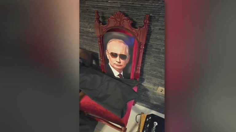 Ένα δισ. η ζημιά στο Δημόσιο από το κύκλωμα λαθραίων τσιγάρων του «Πούτιν» – Δεσμεύτηκαν βίλες, ξενοδοχείο και τάνκερ