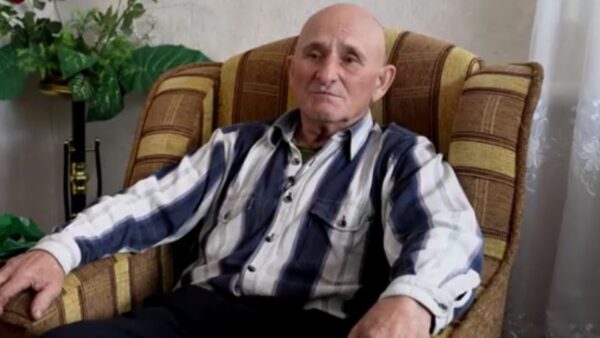 «Εκκαθαριστής» θυμάται τις δραματικές στιγμές 40 χρόνια μετά το Τσερνόμπιλ: Μου τρύπησαν όλα τα δάχτυλα και έβγαινε ωχρό υγρό, όχι αίμα