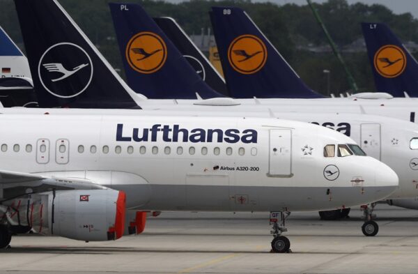 Η Lufthansa καταργεί 20.000 μη κερδοφόρες πτήσεις μικρών αποστάσεων έως τον Οκτώβριο