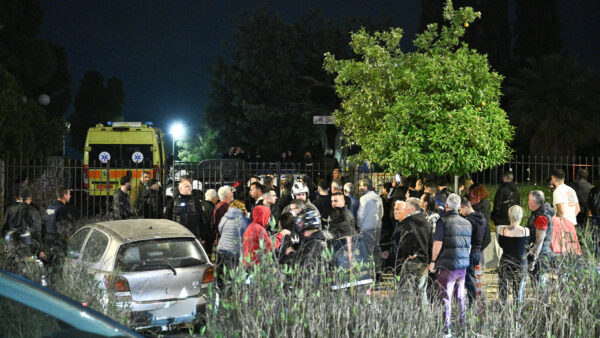 Άγιος Δημήτριος: Πώς ο αξιωματικός της ΕΛ.ΑΣ. εντόπισε δολοφονημένο τον 25χρονο γιο του – Τι αναζητούν οι Αρχές