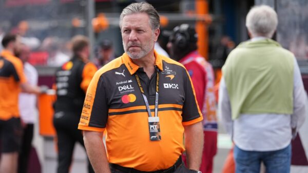 Ο Μπράουν κατήγγειλε τους οικονομικούς δεσμούς μεταξύ αντίπαλων ομάδων