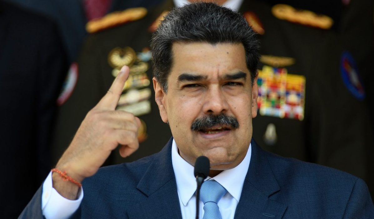 Οι ΗΠΑ συμφωνούν να αναλάβει η κυβέρνηση της Βενεζουέλας τα δικαστικά έξοδα του Μαδούρο, βάζοντας τέλος στην αντιπαράθεση