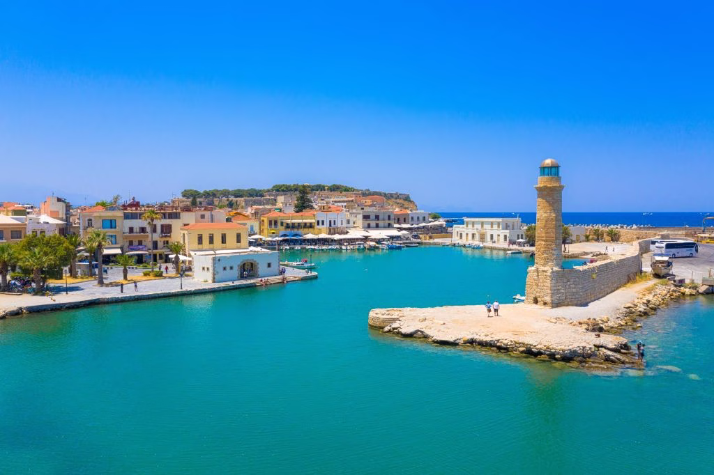 Εξοχικές κατοικίες: Ποια είναι τα φετινά hot spot