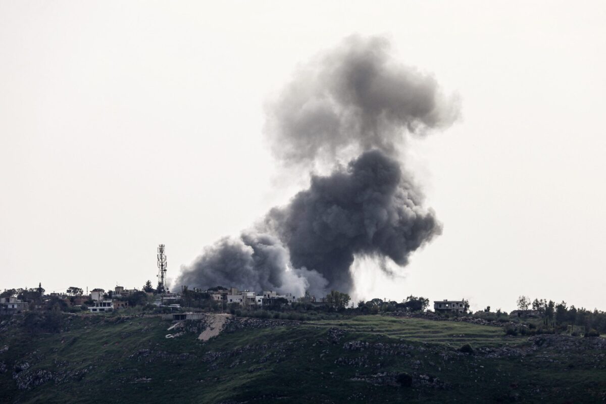 Μετά από σχεδόν δύο μήνες πολέμου στο Ιράν, η οικονομική πίεση στις αναδυόμενες αγορές κλιμακώνεται