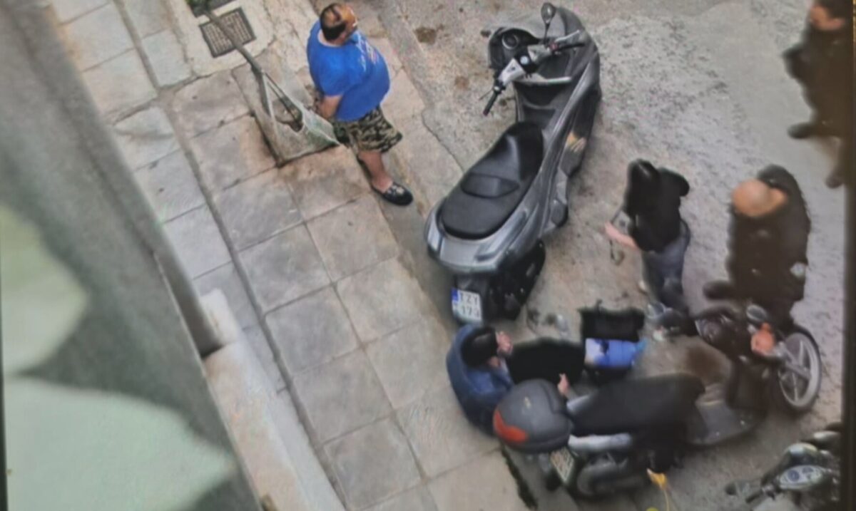 Παγκράτι: «Την άρπαξε από το λαιμό και τη χτυπούσε με μανία στο καπό» – Πώς έγινε η επίθεση στην 22χρονη για μία θέση στάθμευσης