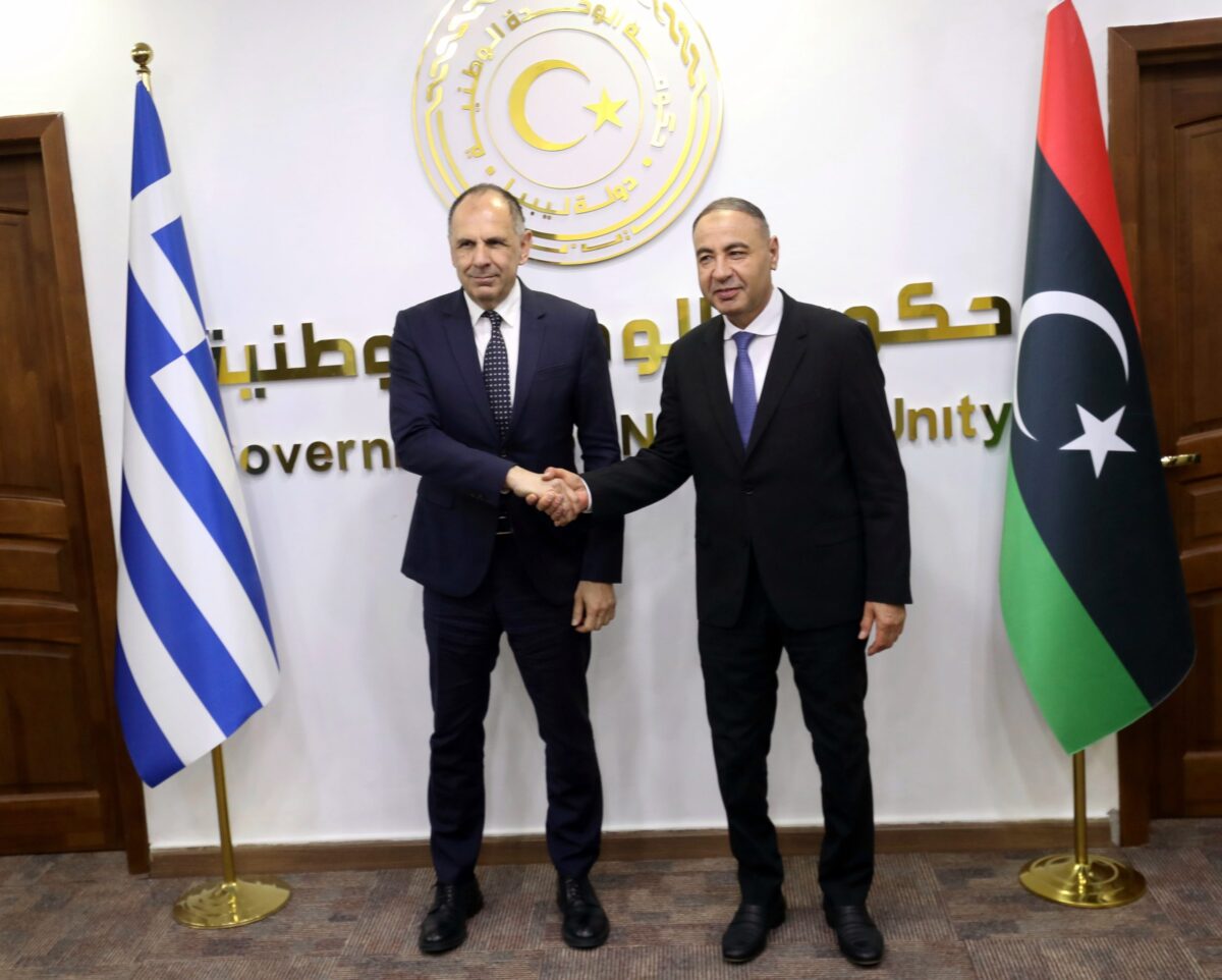 Στη Λιβύη ο Γεραπετρίτης: Διάλογος με την Τρίπολη για την οριοθέτηση υφαλοκρηπίδας και ΑΟΖ
