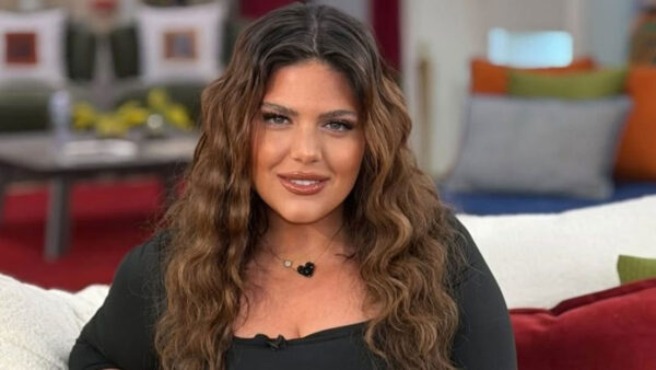 Δανάη Μπάρκα: Γιατί αποχώρησε από την παράσταση με τον Γιάννη Τσιμιτσέλη