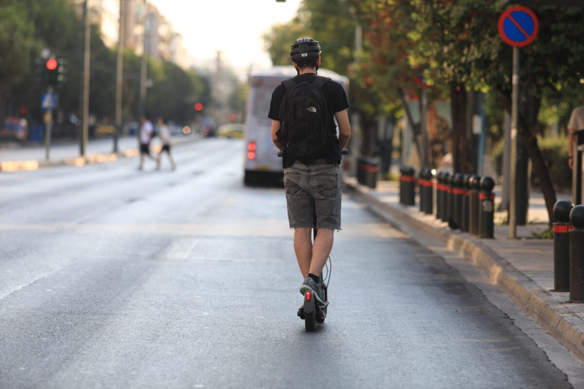 Ηλεία: Νεκρός 12χρονος που οδηγούσε πατίνι και συγκρούστηκε με ΙΧ