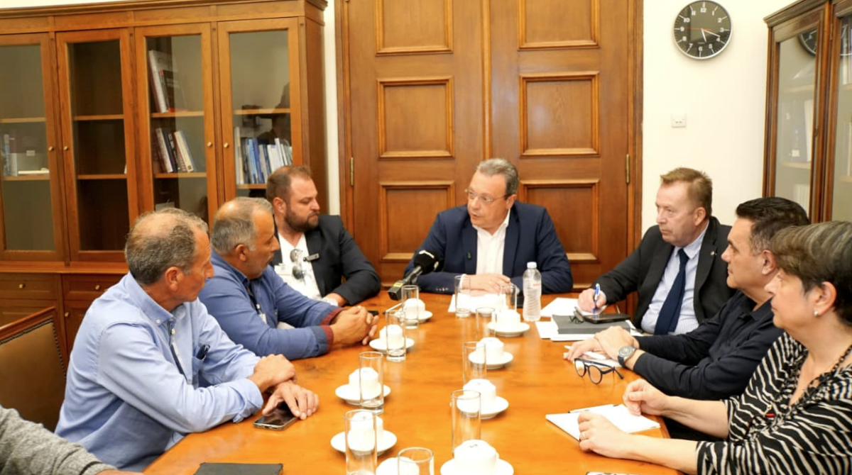 Σ. Φάμελλος: Η κυβέρνηση ούτε θέλει ούτε μπορεί να λύσει τα προβλήματα των αλιέων