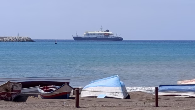 Πλοίο «φάντασμα» το κρουαζιερόπλοιο MV Hondius όπου ξέσπασε ο χανταϊός – Πώς μεταδόθηκε