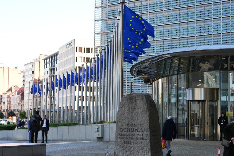 Συμφωνία για απλούστερους κανόνες τεχνητής νοημοσύνης στην ΕΕ