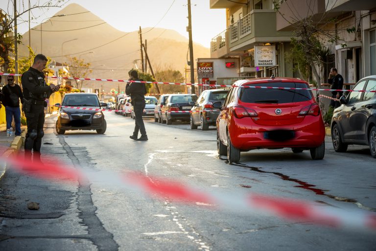 Απολογήθηκαν και οδηγούνται στη φυλακή μέχρι τη δίκη, οι κατηγορούμενοι για τη δολοφονία του 21χρονου στην Κρήτη