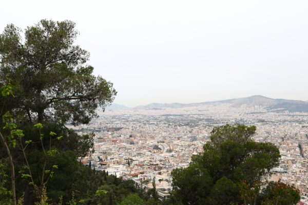 Καιρός: Αφρικανική σκόνη και μίνι καλοκαίρι με 30αρια, ποιες περιοχές θα επηρεαστούν – Η πρόγνωση από την Όλγα Παπαβγούλη