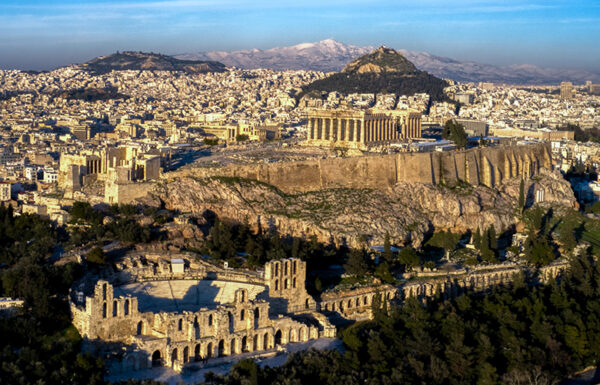 Θετικά αξιολογούν οι τουρίστες την Αθήνα και την Αττική