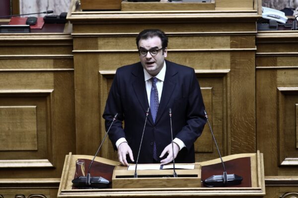 Πιερρακάκης για την τραγωδία στην Ηλιούπολη: «Δεν είναι μία είδηση που θα ξεχαστεί, είναι βαθιά κοινωνικό ζήτημα»