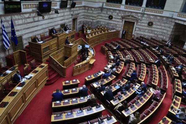 Αίτημα του ΠΑΣΟΚ για ακρόαση στη Βουλή του Εισαγγελέα Αρείου Πάγου και του διοικητή της ΕΥΠ