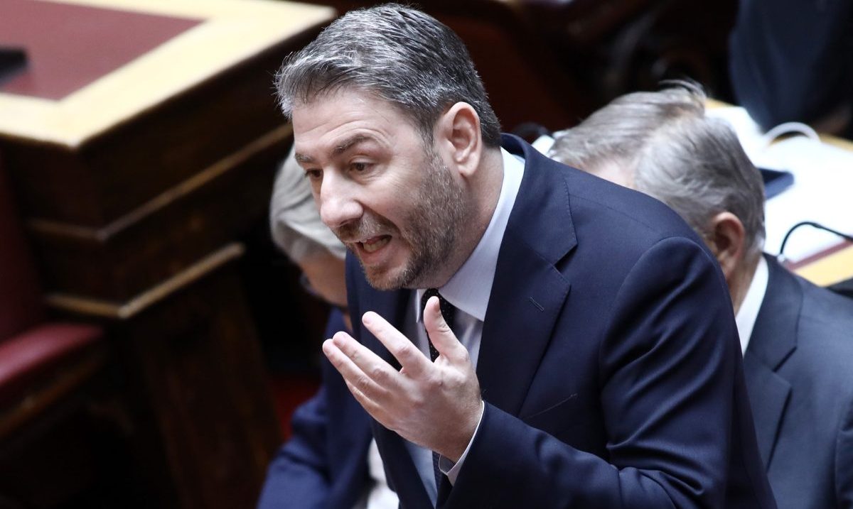 ΠΑΣΟΚ: «Επαγγελματίας λασπολόγος» ο Γεωργιάδης – Δεν είστε σε θέση να λερώσετε τον πρόεδρο, τα υπόλοιπα στη δικαιοσύνη