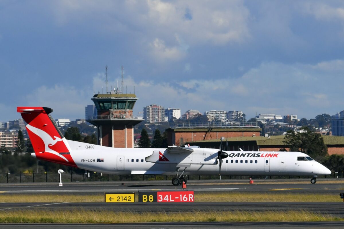 Εκτροπή πτήσης της Qantas επειδή επιβάτης δάγκωσε μέλη του πληρώματος – Ο δράστης συνελήφθη