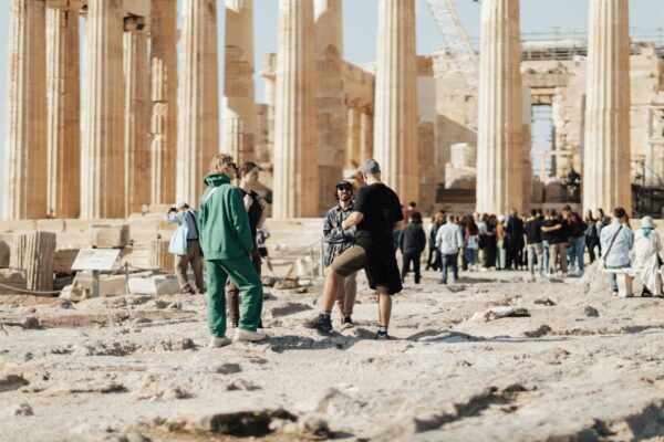 Νέο Χωροταξικό Πλαίσιο: Τοπική αυτοδιοίκηση και διαχειριστές βραχυχρόνιας μίσθωσης λένε όχι στα οριζόντια μέτρα