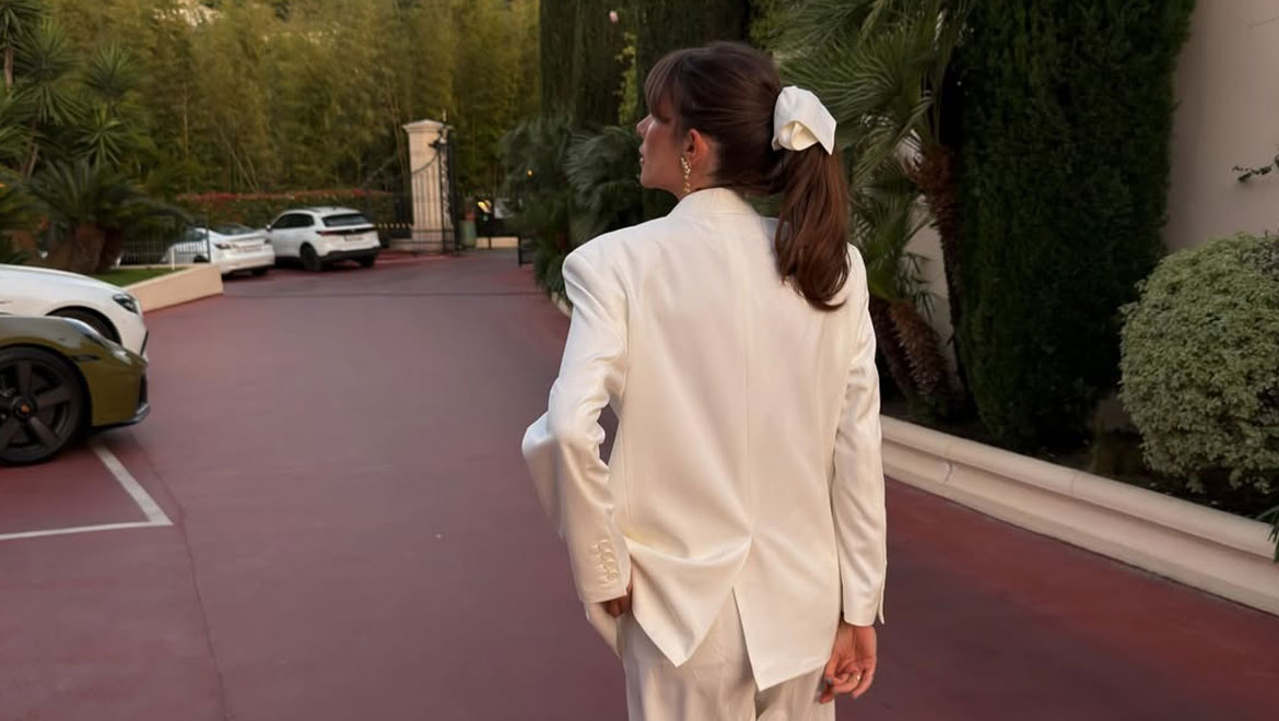 Ανοιξιάτικο στυλ: 5 outfits που θα σε βγάλουν ασπροπρόσωπη από το πρωί ως το βράδυ