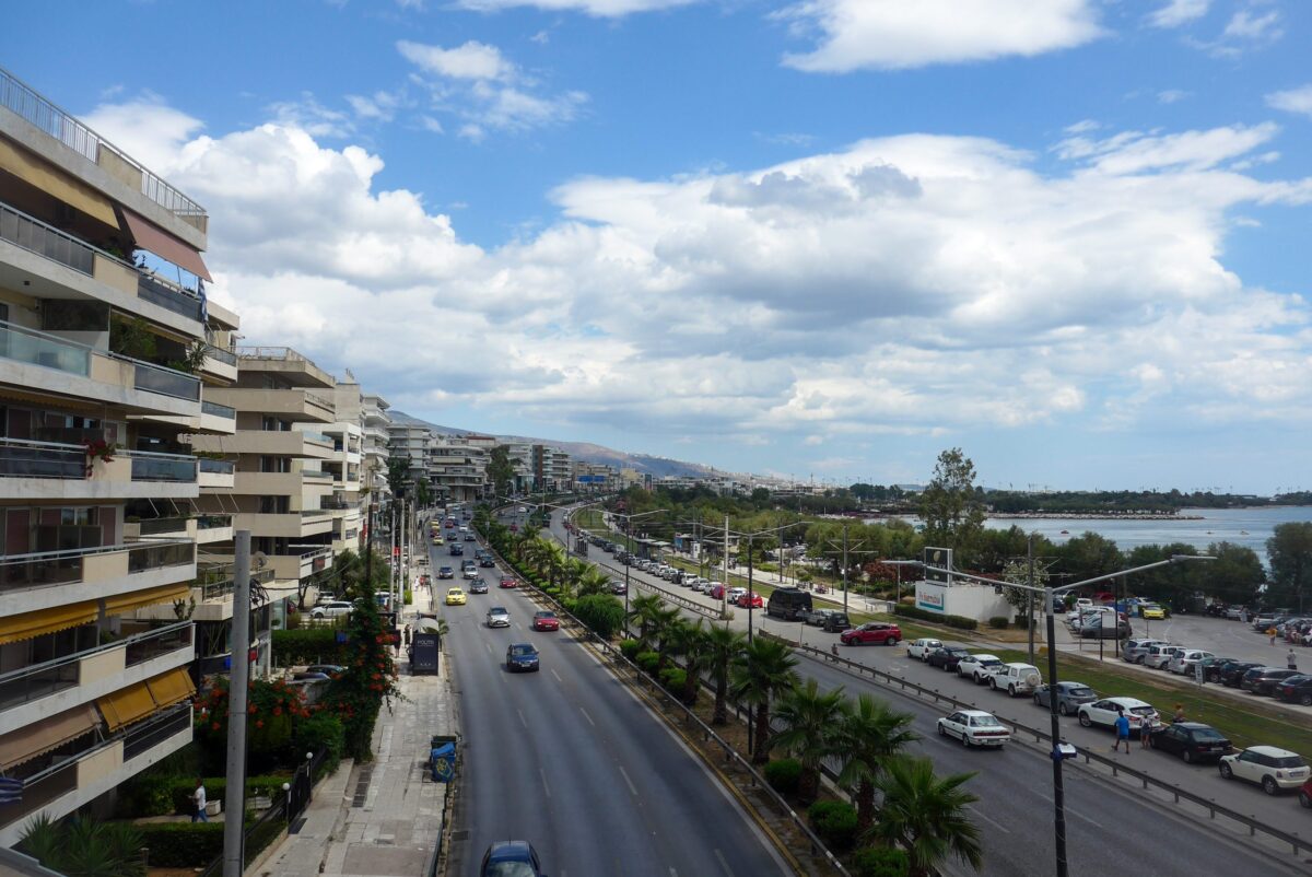 Άγνωστη η αιτία της έντονης οσμής στην Αττική: Τα σενάρια που αποκλείουν οι Αρχές – Συνεχίζονται οι έρευνες