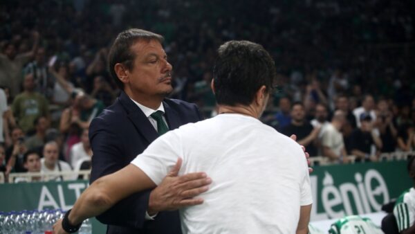 Στον “αέρα” ο Άταμαν, κρίσιμες επαφές με Γιαννακόπουλο