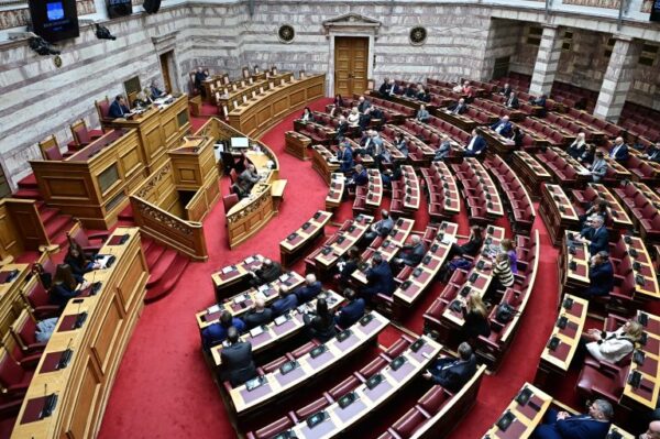 ΟΠΕΚΕΠΕ: Απορρίφθηκε το αίτημα για σύσταση προανακριτικής επιτροπής για Λιβανό και Αραμπατζή
