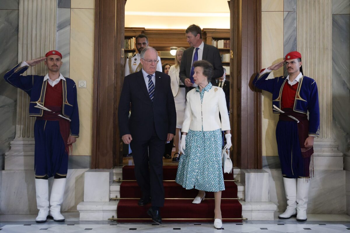 Στην Αθήνα η Πριγκίπισσα Άννα – Η συνάντηση με τον ΠτΔ με αφορμή τα 85 χρόνια από την μάχη της Κρήτης