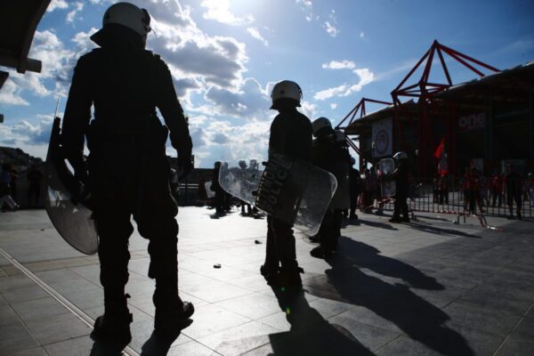 Δώδεκα συλλήψεις και 110 προσαγωγές πριν από τον τελικό της Euroleague Ολυμπιακός – Ρεάλ