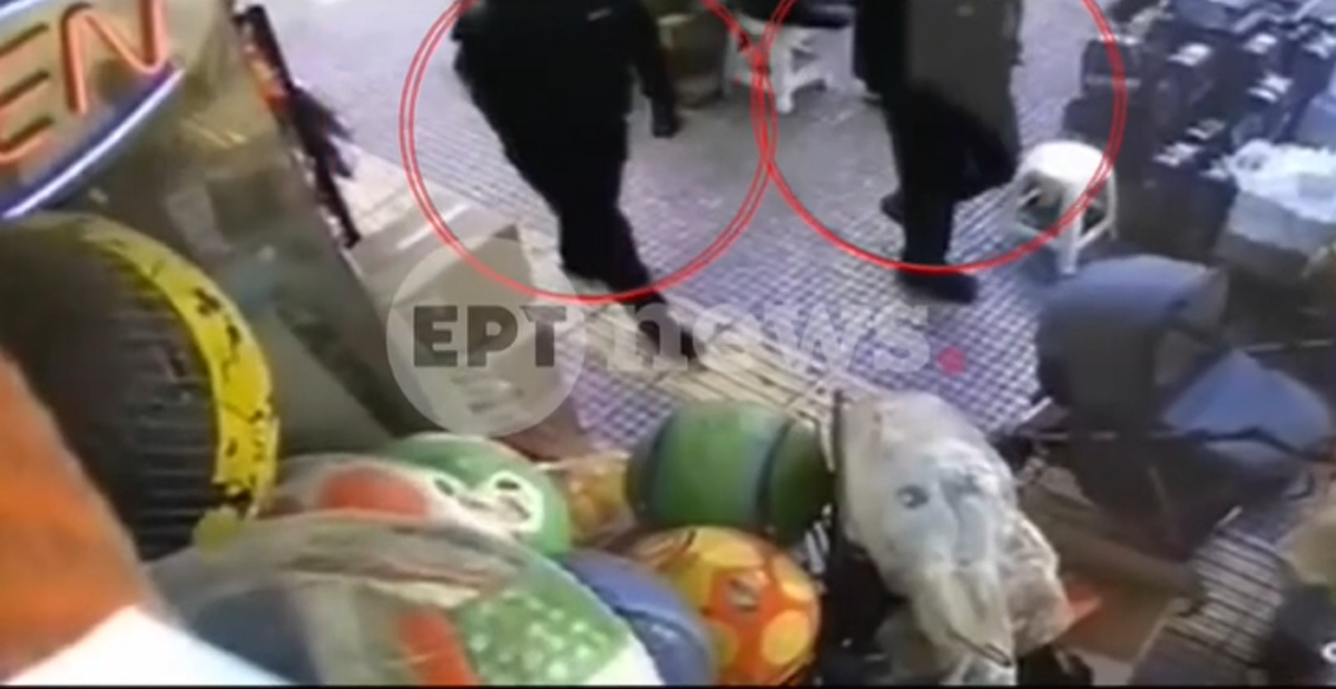 Πυροβολισμοί στα Πατήσια: Γνωστός στις αρχές από το 2022 ο ένας εκ των δραστών – Η στιγμή που μπαίνουν στο κατάστημα, βίντεο ντοκουμέντο