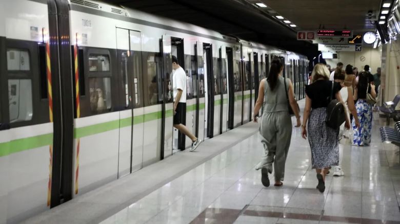 Αυξάνονται τα πρόστιμα στα ΜΜΜ για τους επιβάτες χωρίς εισιτήριο – Τι ισχύει από σήμερα