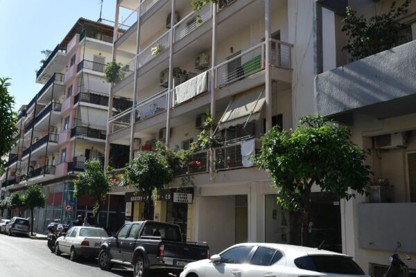 Καλαμάτα: Στον εισαγγελέα ο 41χρονος για τη δολοφονία της συζύγου του – Σοκαρισμένοι ακόμη και οι αστυνομικοί από τη σκληρότητα του εγκλήματος