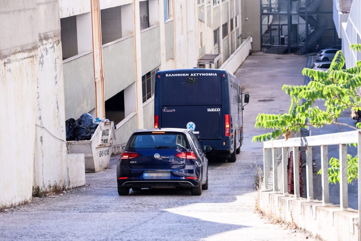 ΟΠΕΚΕΠΕ: Απολογούνται οι φερόμενοι αρχηγοί της οργάνωσης στη Βόρεια Ελλάδα