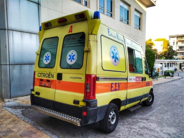 Αχαρνές: Σε σοβαρή κατάσταση νοσηλεύεται η 3χρονη που παρασύρθηκε από αυτοκίνητο
