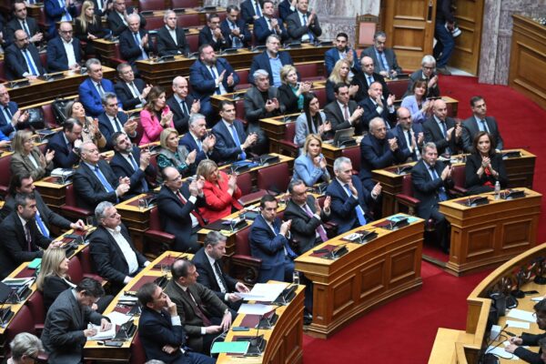 Πρώτο βήμα στη Βουλή για την αναθεώρηση του Συντάγματος