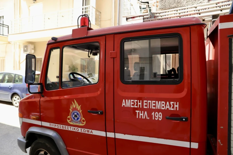 Σειρά κλήσεων στην Πυροσβεστική μετά από μπλακ άουτ στα βόρεια προάστια – Αναφορές για εγκλωβισμένους σε ασανσέρ