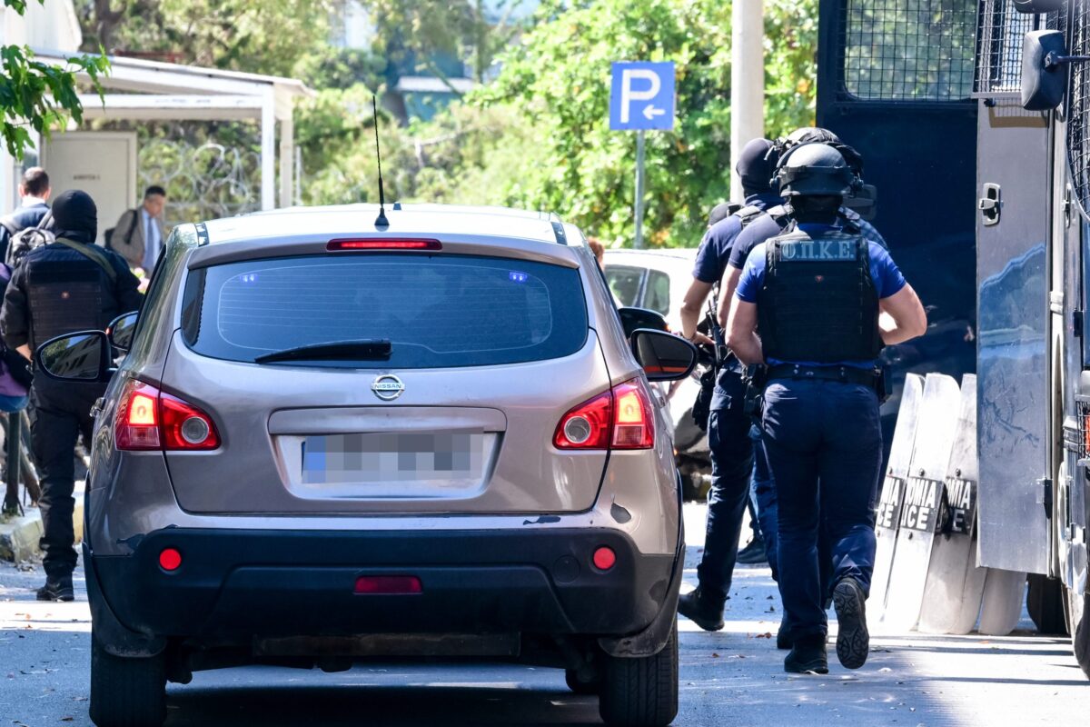 Στο επίκεντρο των αρχών το κινητό του Παλαιστίνιου, σε εξέλιξη έρευνες και στην Κύπρο – Χρυσοχοΐδης: «Εξετάζεται αν η Χαμάς αλλάζει στρατηγική»